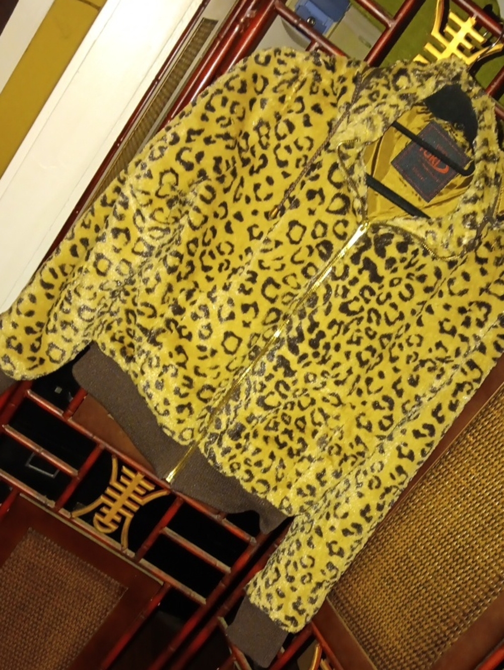 Yoki tan/black Lined faux leopard 🐆 print Jacket with removable hood